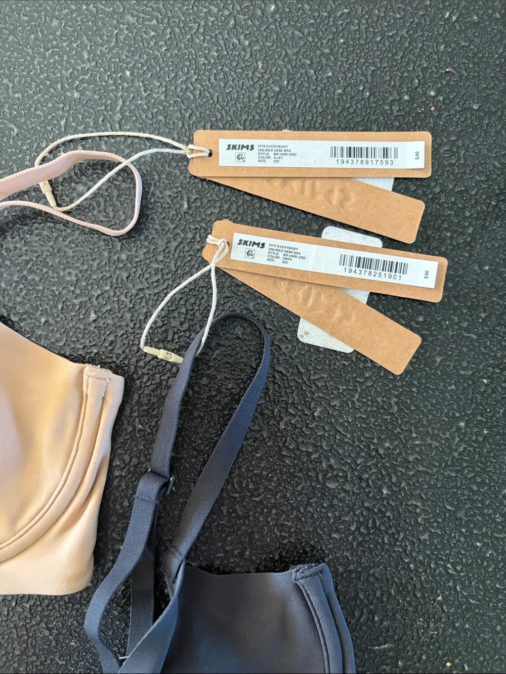 Skims Fits Everybody Unlined Demi Bras - Picture 2 of 3